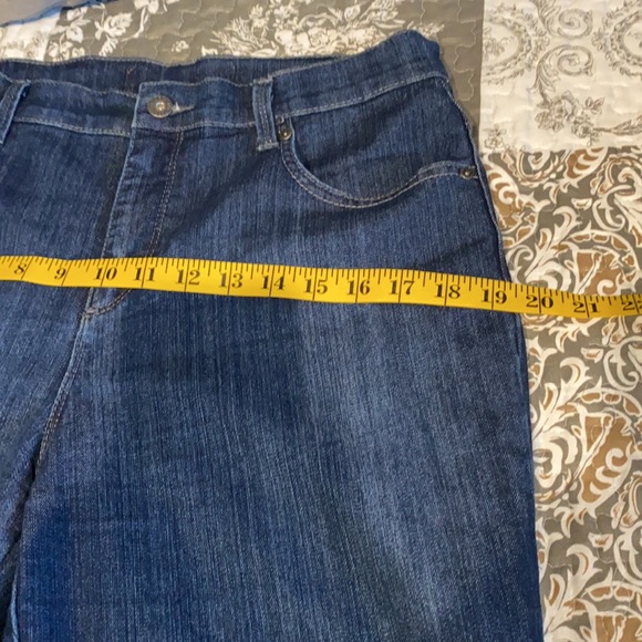 GLORIA VANDERBILT Amanda Jeans - Picture 5 of 10